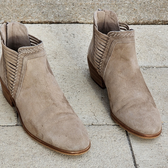 Vince Camuto Pippsy Lattice Side Foxy Suede Leather Booties Ankle Boots Summer - Picture 4 of 16